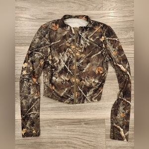 SHEIN Camouflage Long Sleeve Top